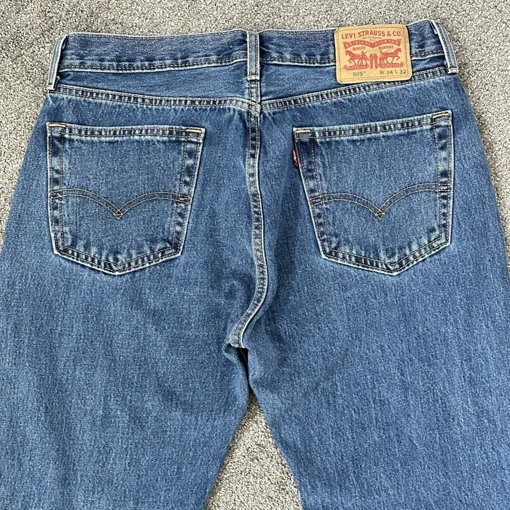 Levi's 505 Regular Fit Jeans Men's W34 L32 Medium Wash Straight Leg Denim